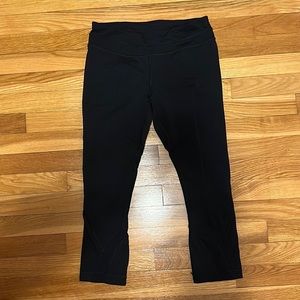 Lululemon crop leggings - all black